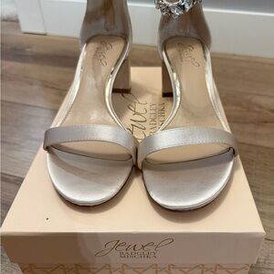 Jewel Badgley Mischka Satin Blush Heels